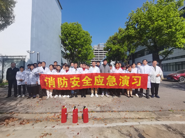 工廠消防演習合照.jpg